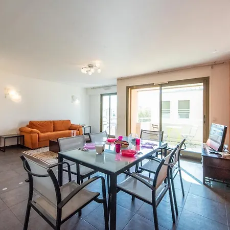 Port Apartman *