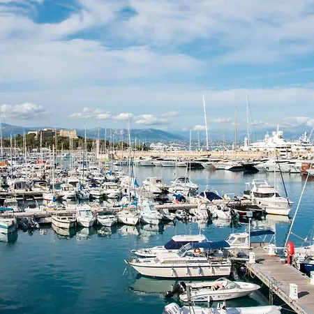 Port Apartman *